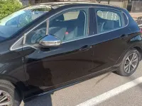 Usata Peugeot 208 Allure 82 CV (60 kW) 2016 Utilitaria