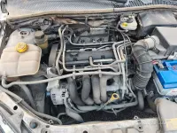 Käytetty Ford Focus 100 HP (73 kW) 2002 Harmaa Sedan
