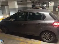 Usata Peugeot 208 Allure 83 CV (61 kW) 2019 Argento Utilitaria