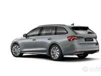 Nuova Skoda Octavia 115 CV (84 kW) 2026 Grigio Station wagon