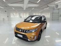 Usata Suzuki Vitara 102 CV (75 kW) 2023 Oro SUV