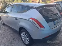 Usata Lancia Delta 120 CV (88 kW) 2012 Utilitaria