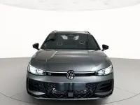 Nuova VW Passat R-line Plus 150 CV (110 kW) 2026 Diabase grey metallizzato Station wagon