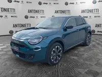 Begagnad Fiat 600 La Prima 110 HK (80 kW) 2025 Blå SUV