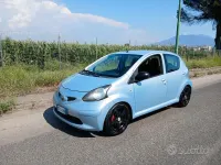 Usata Toyota Aygo Sol 68 CV (50 kW) 2006 Blu Utilitaria