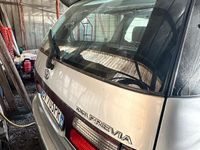 Usata Toyota Previa 116 CV (85 kW) 2001 Grigio Monovolume