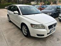 Usata Volvo V50 116 CV (85 kW) 2010 Bianco Station wagon