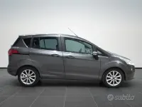 Usata Ford B-MAX Titanium X 75 CV (55 kW) 2016 Grigio Monovolume