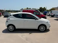 Usata Lancia Ypsilon Gold 95 CV (69 kW) 2014 Bianco Utilitaria