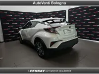 Usata Toyota C-HR Lounge 122 CV (89 kW) 2019 Bianco SUV
