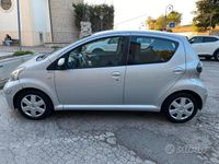 Usata Toyota Aygo 68 CV (50 kW) 2010 Grigio Utilitaria