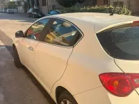 Usata Alfa Romeo Giulietta 105 CV (77 kW) 2013 Utilitaria