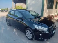 Usata Kia Rio Active 77 CV (56 kW) 2019 Nero Berlina