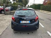 Usata Peugeot 208 Active 68 CV (50 kW) 2016 Grigio Utilitaria