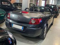 Usata Renault Mégane Cabriolet Dynamique 106 CV (77 kW) 2007 Grigio Cabrio