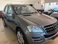 Usata Mercedes ML350 231 CV (169 kW) 2011 Grigio SUV