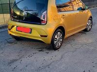 Usata VW e-up! 61 kW (83 CV) 2021 Giallo Utilitaria