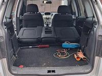 Usata Opel Zafira 2008 Grigio Monovolume