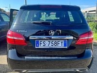 Usata Mercedes B200 135 CV (99 kW) 2018 Nero Monovolume