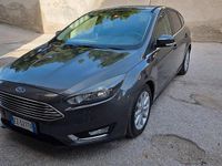 Usata Ford Focus 100 CV (73 kW) 2015 Grigio Berlina