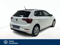 Usata VW Polo Style 95 CV (69 kW) 2022 Bianco / pastello Utilitaria