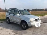Usata Suzuki Grand Vitara 128 CV (94 kW) 1998 Grigio SUV