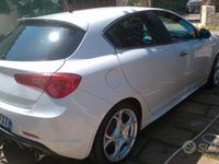 Usata Alfa Romeo Giulietta Quadrifoglio Verde 240 CV (176 kW) 2010 Utilitaria