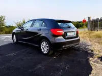 Usata Mercedes A180 114 CV (83 kW) 2013 Nero lucido Utilitaria