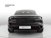 Nuova Porsche Taycan Black Edition 319 kW (435 CV) 2026 Utilitaria
