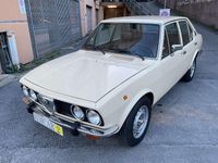 Usata Alfa Romeo Alfetta 109 CV (80 kW) 1977 Beige Berlina