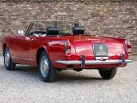 Occasion Alfa Romeo 2600 145 ch (106 kW) 1962 Rouge Cabriolet