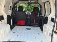 Usata Peugeot Bipper 75 CV (55 kW) 2010 Bianco Monovolume