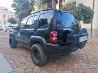 usata Jeep Cherokee 2.8 crd KJ 2003