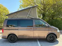 Usata VW California Comfortline 140 CV (102 kW) 2012 Marrone Furgone
