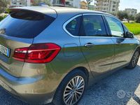 Usata BMW 218 Luxury Line 150 CV (110 kW) 2014 Grigio Station wagon