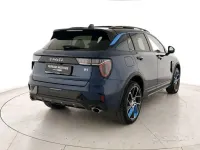 Usata Lynk & Co 01 179 CV (131 kW) 2023 Blu con tetto nero SUV