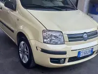 Usata Fiat Panda 69 CV (50 kW) 2006 Giallo Utilitaria