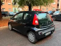 Usata Peugeot 107 68 CV (50 kW) 2005 Nero Utilitaria