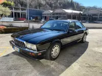 Usata Jaguar XJR 247 CV (181 kW) 1991 Nero Berlina