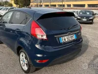 Usata Ford Fiesta 97 CV (71 kW) 2014 Blu Utilitaria
