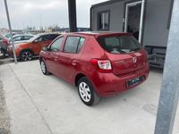 Usata Dacia Sandero Ambiance 75 CV (55 kW) 2015 Rosso Berlina