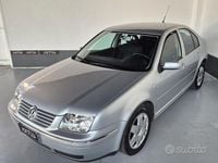 Usata VW Bora Highline 105 CV (77 kW) 2000 Grigio Berlina