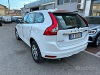 usata Volvo XC60 2,0 d 136 cv momentum 5p