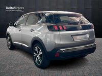 Usata Peugeot 3008 Allure 131 CV (96 kW) 2023 Grigio metallizzato SUV