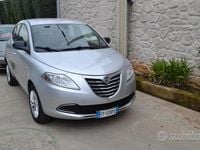 Usata Lancia Ypsilon 85 CV (62 kW) 2015 Grigio Utilitaria
