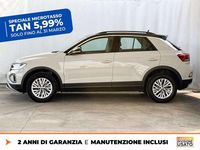 Usata VW T-Roc Life 150 CV (110 kW) 2023 Bianco SUV