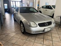 Usata Mercedes SLK200 136 CV (100 kW) 1998 Grigio Cabrio