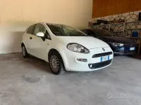 Usata Fiat Punto Pop 77 CV (56 kW) 2014 Bianco Utilitaria