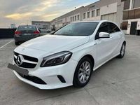 Usata Mercedes A180 122 CV (89 kW) 2016 Bianco Berlina
