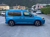 Usata VW Caddy 122 CV (89 kW) 2022 Azzurro Monovolume